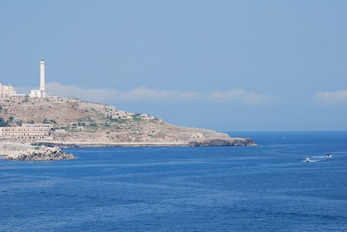 Capo_Santa_Maria_di_Leuca_-_panoramio