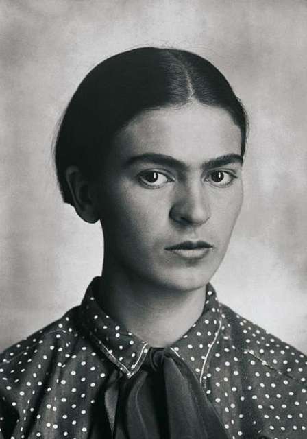 frida-kahlo-by-guillermo-kahlo-2-476dfd-640